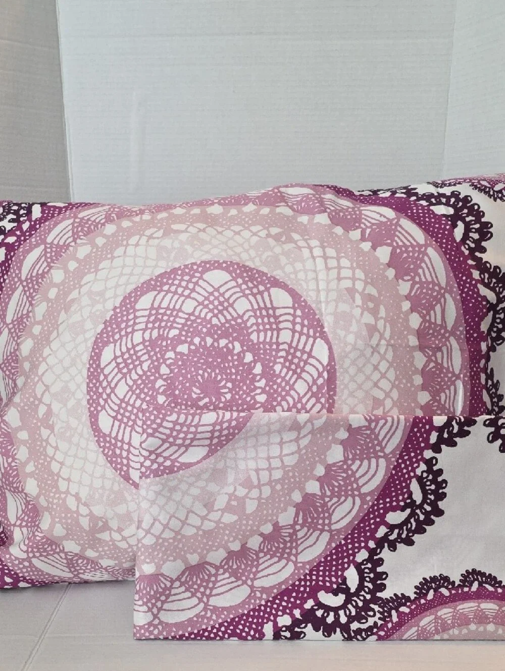 IKEA Lyckoa Purple Lace Mandala Cotton 2 Standard Pillow Sham & Twin Duvet Cover